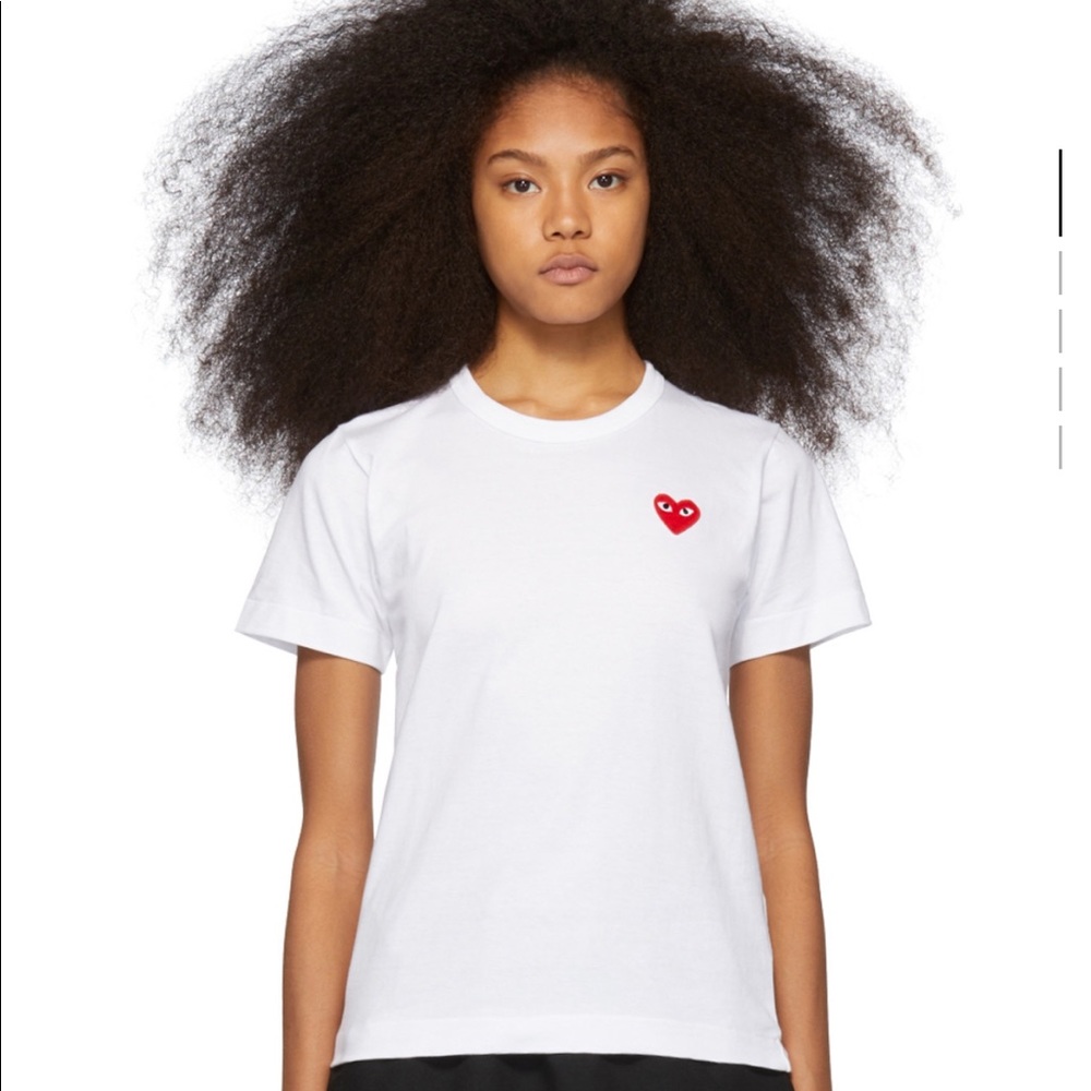 Comme des Garçons Play white t-shirt w/ red heart